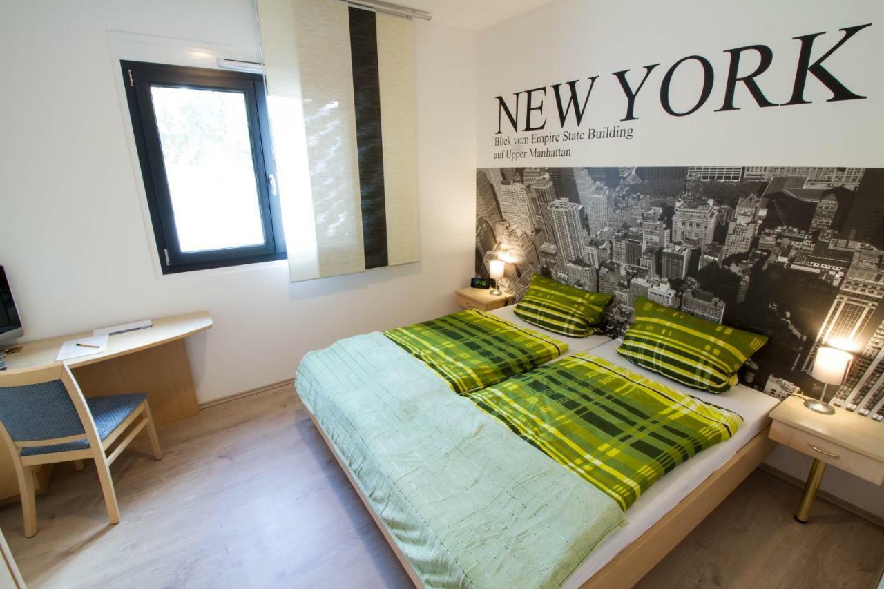 Aparthotel Boardinghouse-Ebenhausen Ebenhausen Werk Zewnętrze zdjęcie